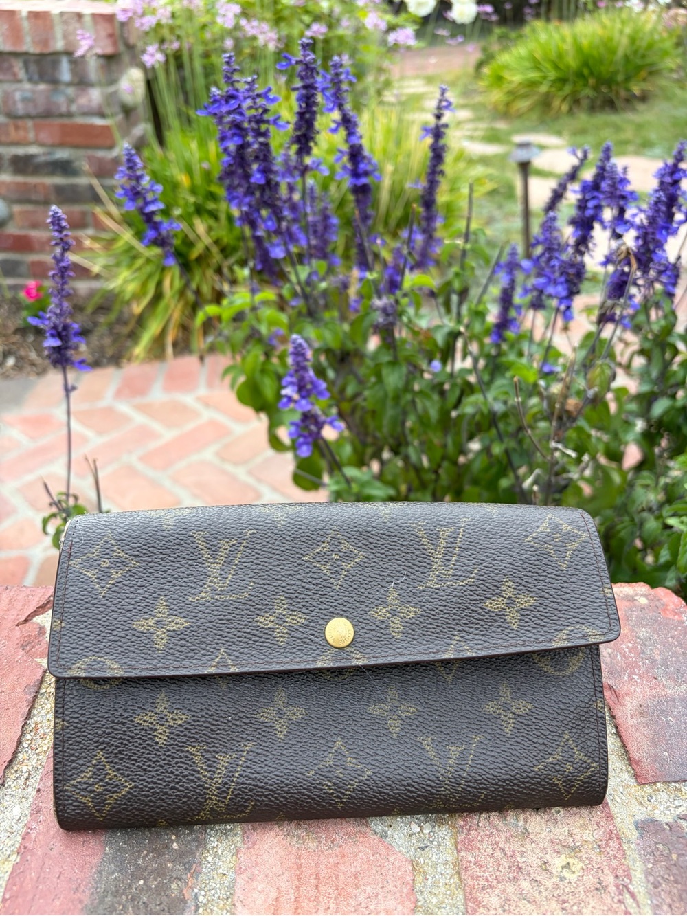 Authentic Louis Vuitton Monogram Long Wallet 1997 DateCode Spain